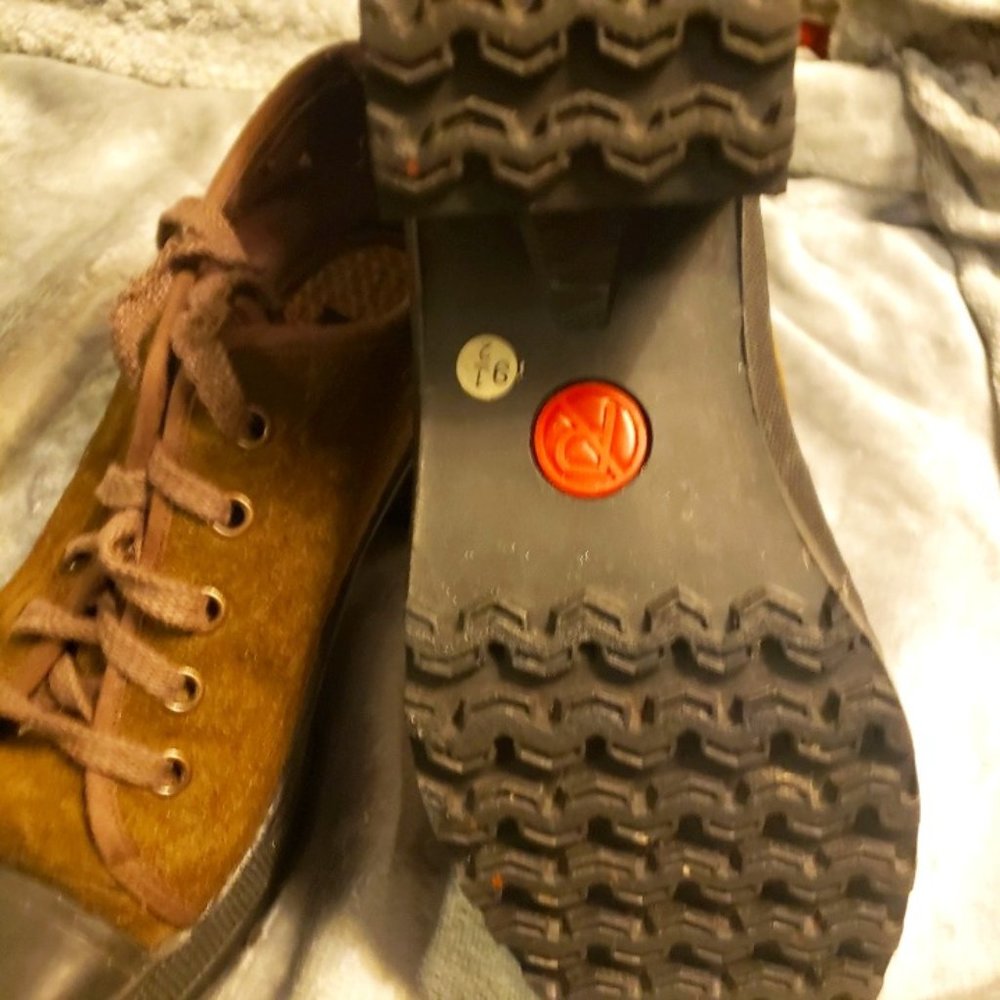 Platform Lace Up Shoe with 1" heel